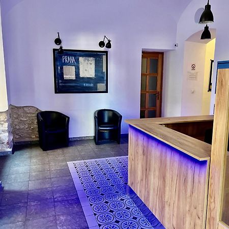 City Centre Apartment With Parking Прага Екстер'єр фото