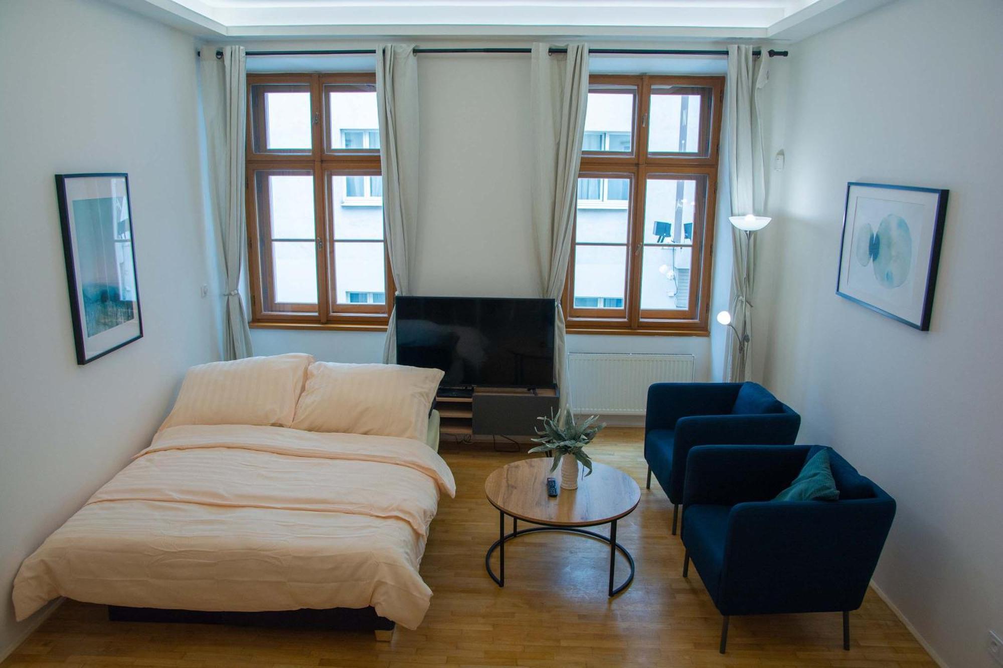 City Centre Apartment With Parking Прага Екстер'єр фото