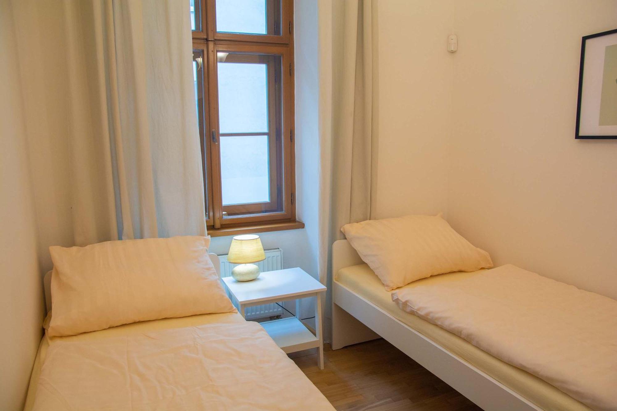City Centre Apartment With Parking Прага Екстер'єр фото