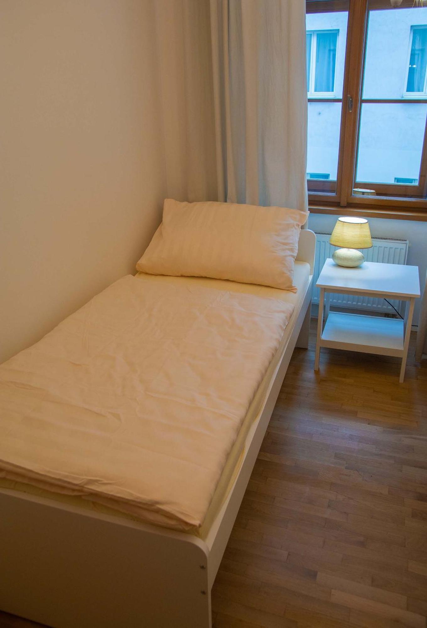 City Centre Apartment With Parking Прага Екстер'єр фото